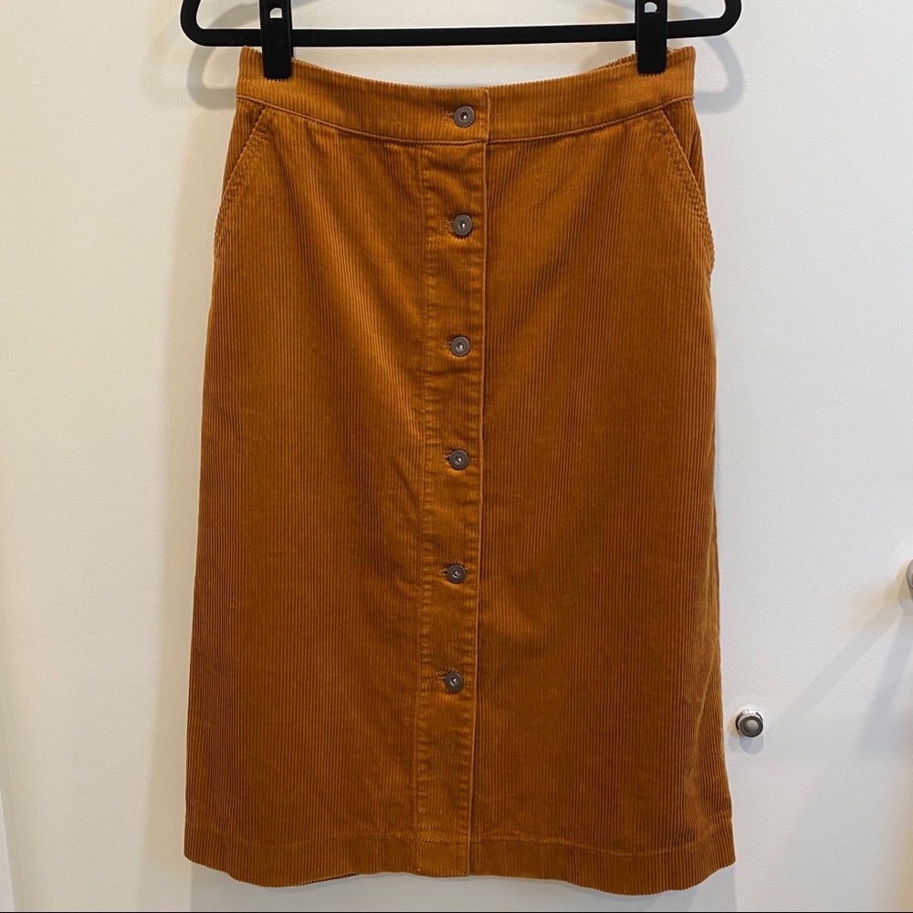 NWT Uniqlo cord midi skirt